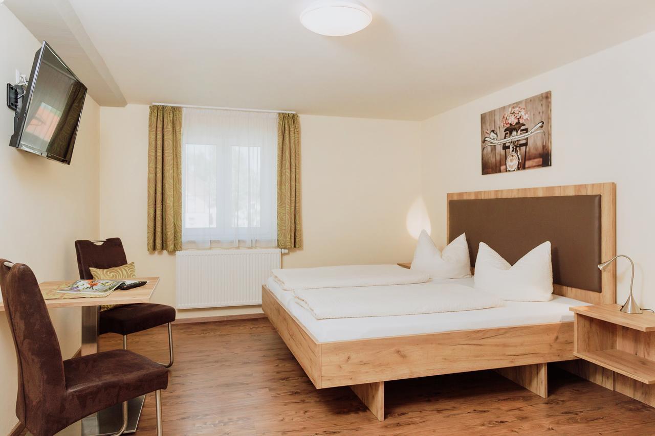 Gaestehaus Hoetzl Galgweis ภายนอก รูปภาพ